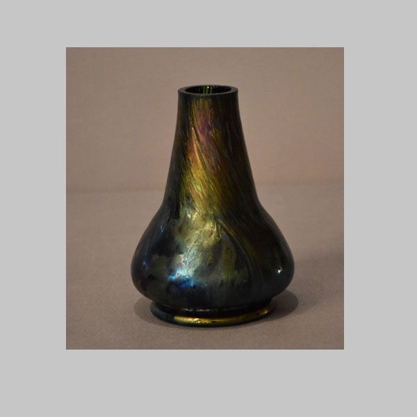 Irisierende Vase