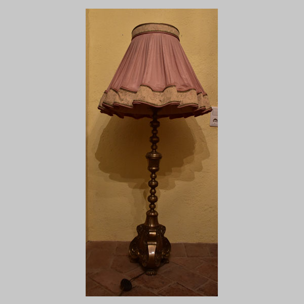 Messinglampe, Stehlampe
